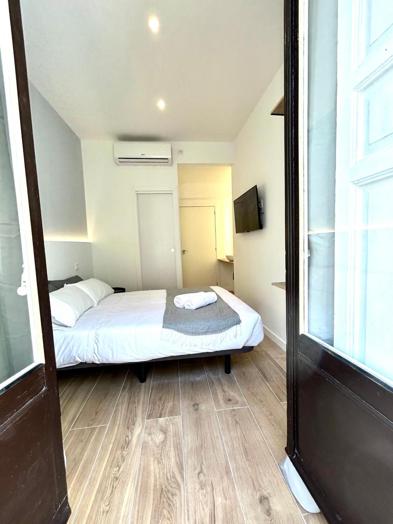 Casa De Huespedes San Andres Hotel Madrid Eksteriør billede