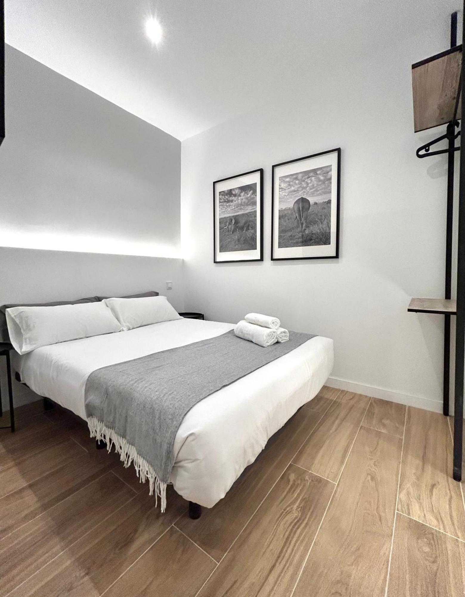 Casa De Huespedes San Andres Hotel Madrid Eksteriør billede